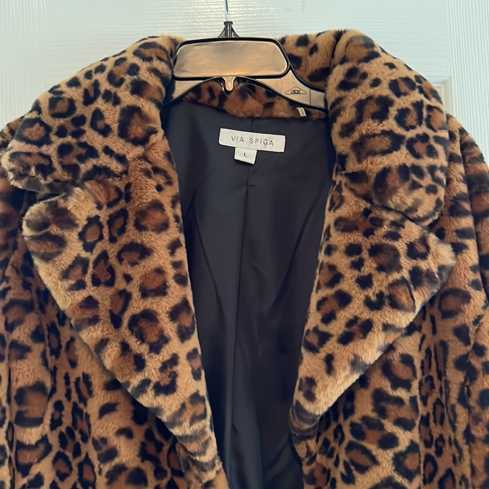 incredibly soft and fuzzy, faux cheetah jacket
